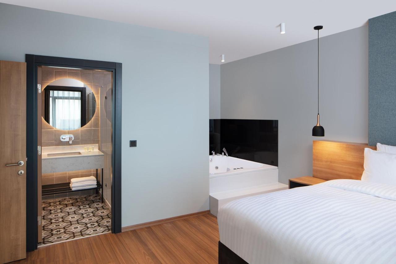 Residence Inn By Marriott Istanbul Atasehir Zewnętrze zdjęcie