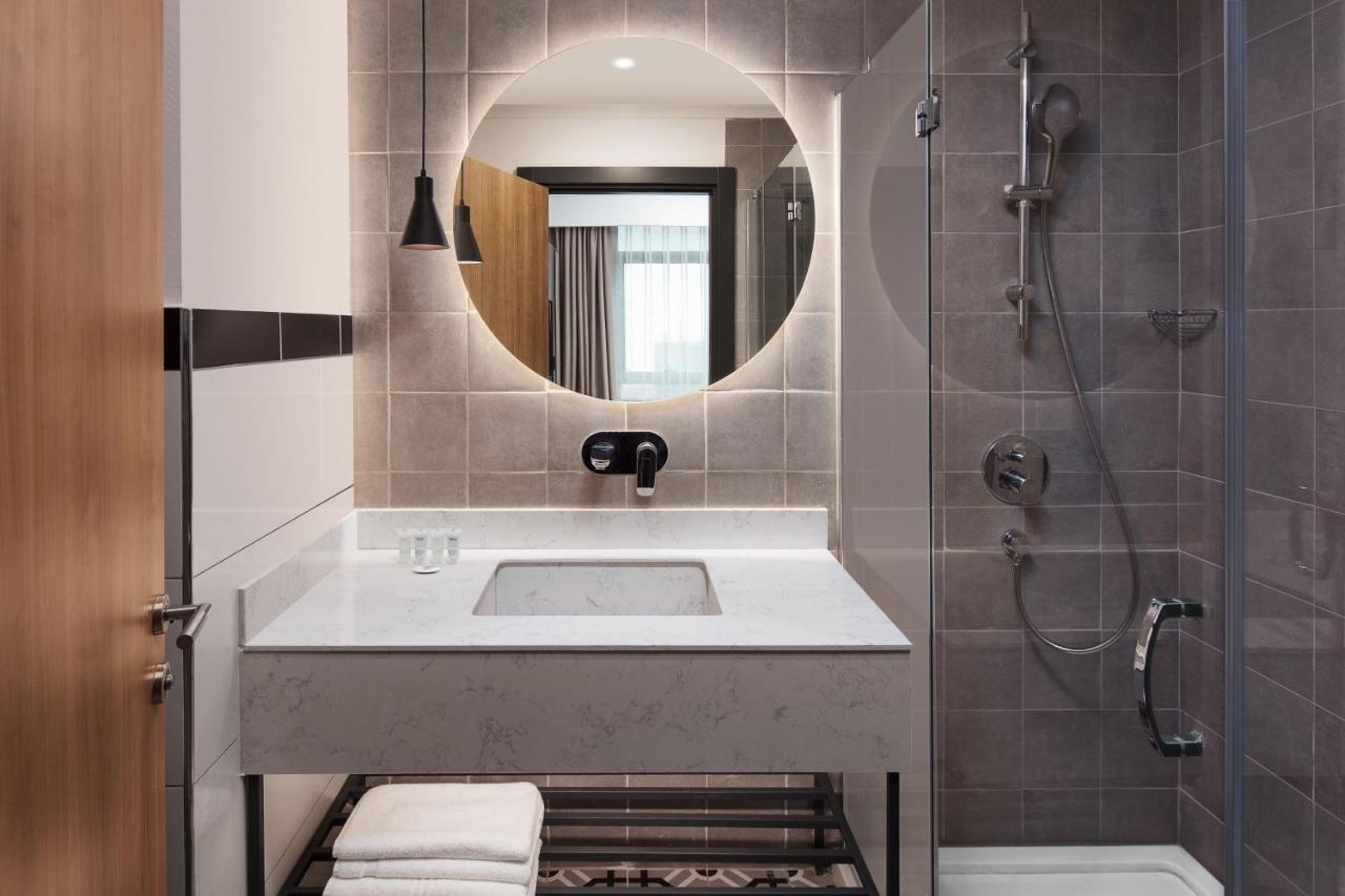 Residence Inn By Marriott Istanbul Atasehir Zewnętrze zdjęcie